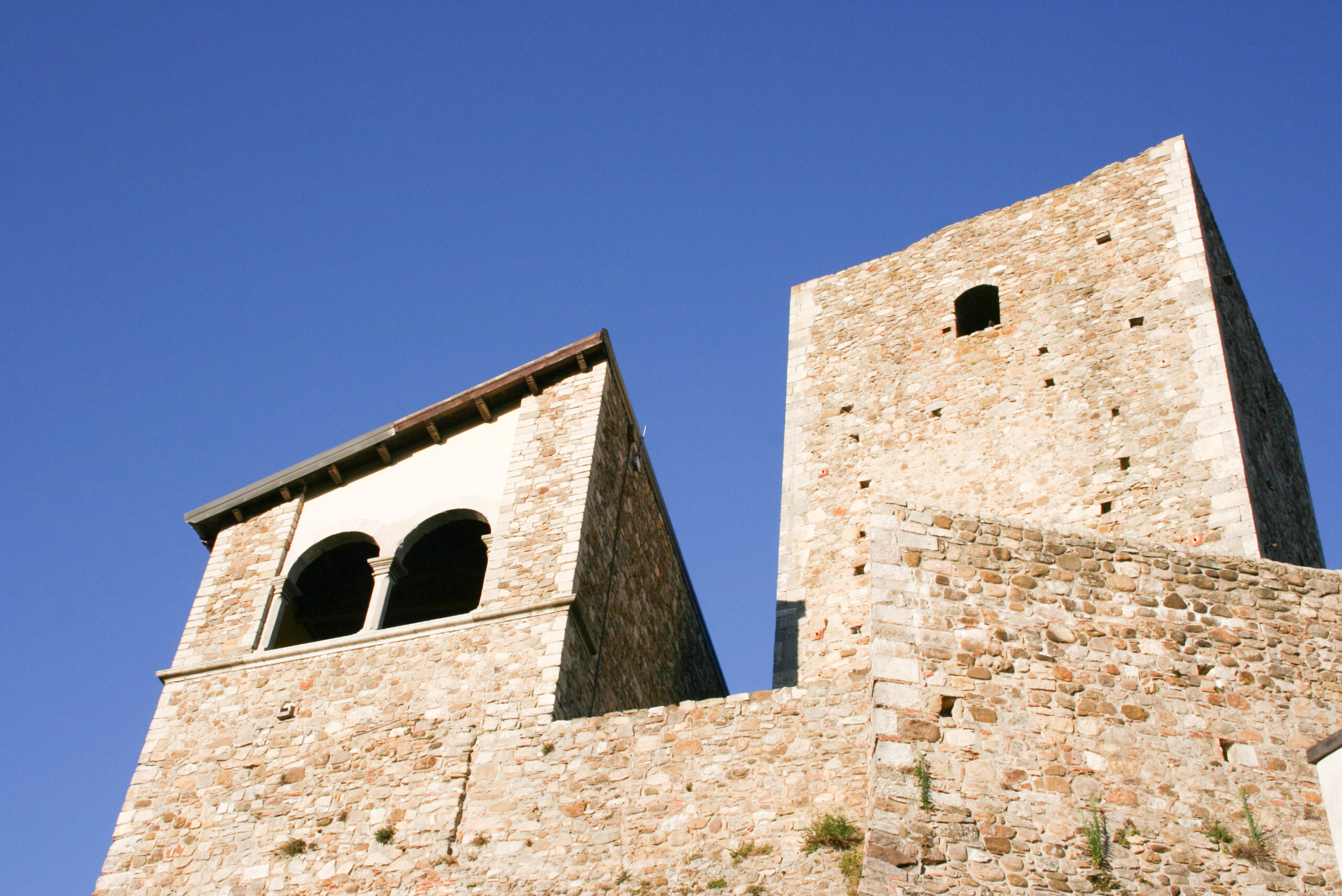 Art_15_2_Castello ducale di Bisaccia_foto di Giovanni Maggino